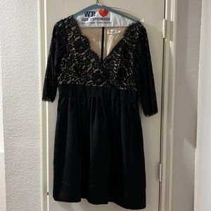 Great neckline.  Looks great on many body types.  I wore it to an event once.